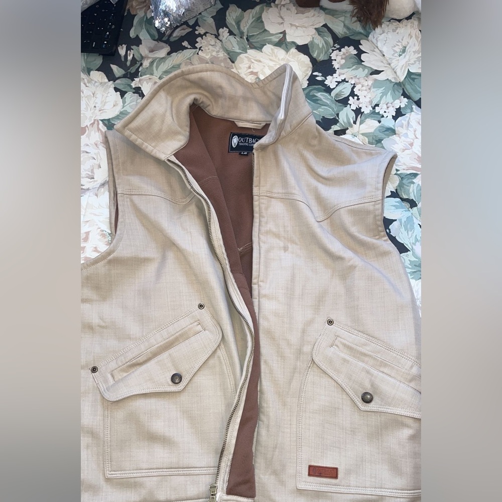 Outback mens vest